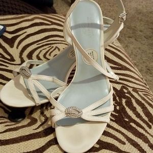 Unforgettable moments heels